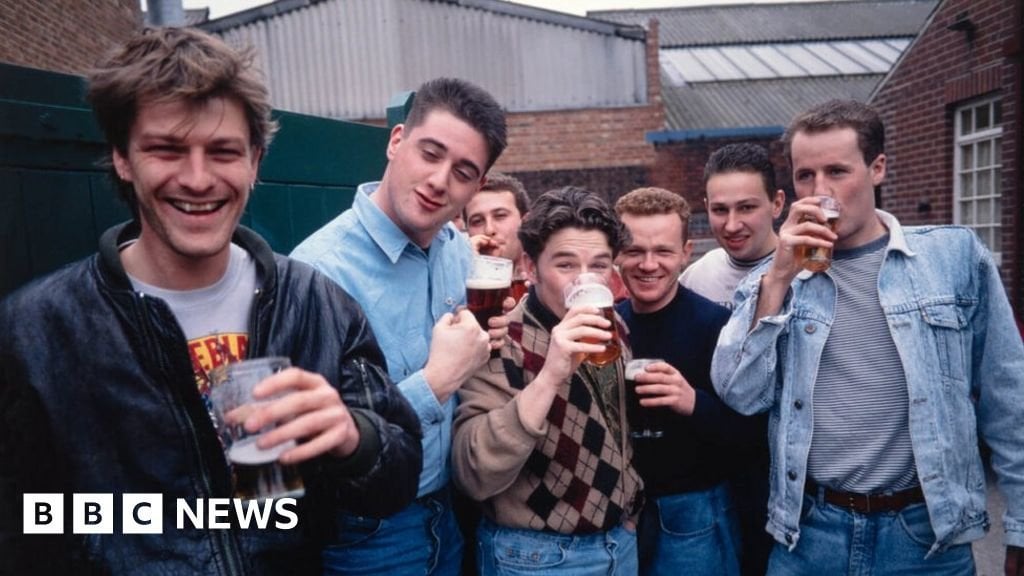 Sean Bean pictured in previously unseen Sheffield United fan photos