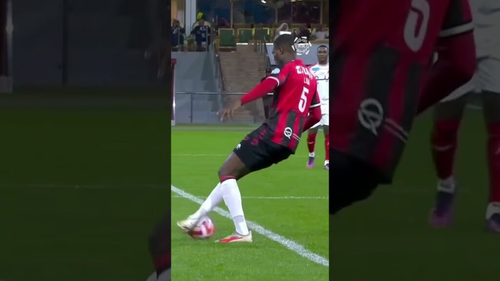 Quick feet from a big man from Mamadou Loum 🇸🇳🪄 #yallarsl #saudiproleague