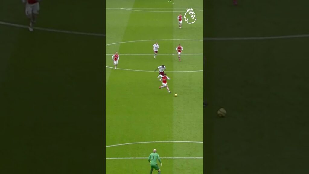 The assist or the goal ❓🤩 Ozil x Giroud