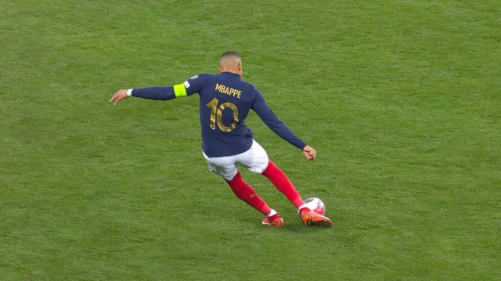 Kylian Mbappé is on ANOTHER LEVEL! 🤯