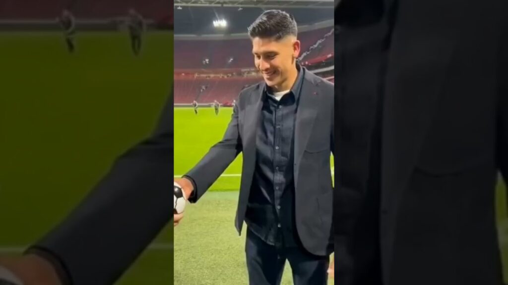 The moment Edson Alvarez found out he was having a baby girl 💖 #shorts