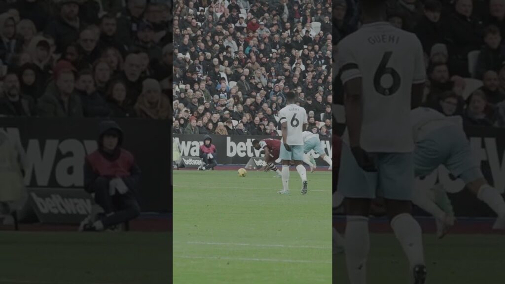 Poetry In Motion 🎼 Mohammed Kudus #shorts #football