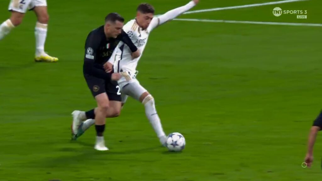 Federico Valverde Aggressive Gameplays vs Napoli