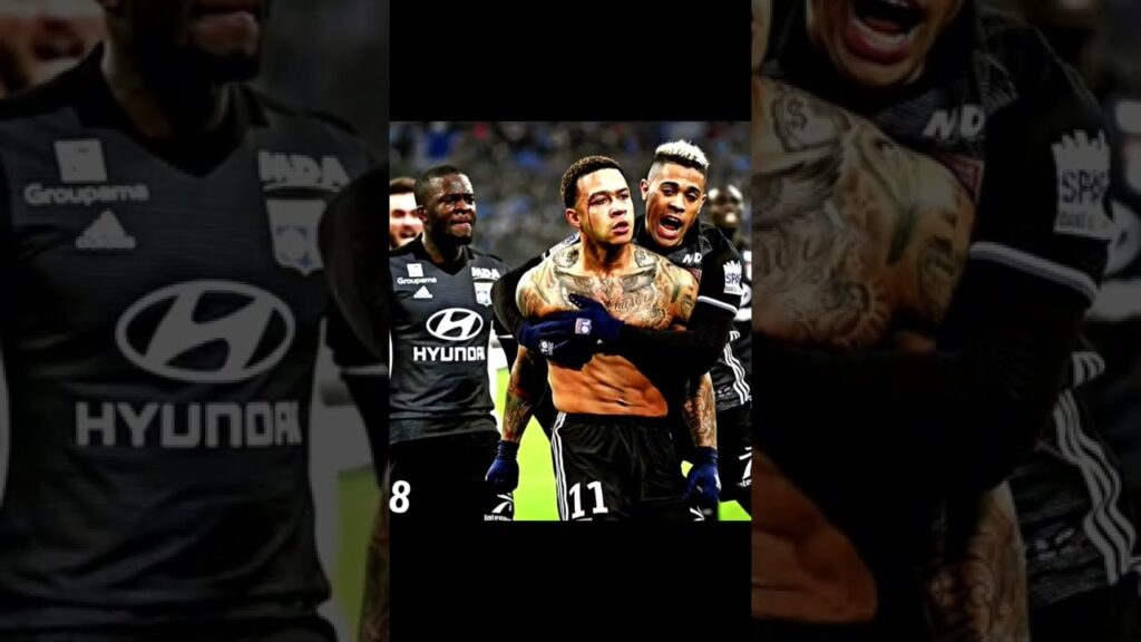 Coldest celebration ever by Memphis Depay 🥶🤧