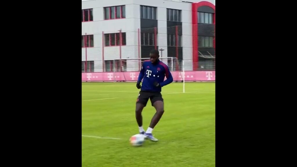 UPAMECANO WITH AMATEURS INDIVIDUAL TRAINING