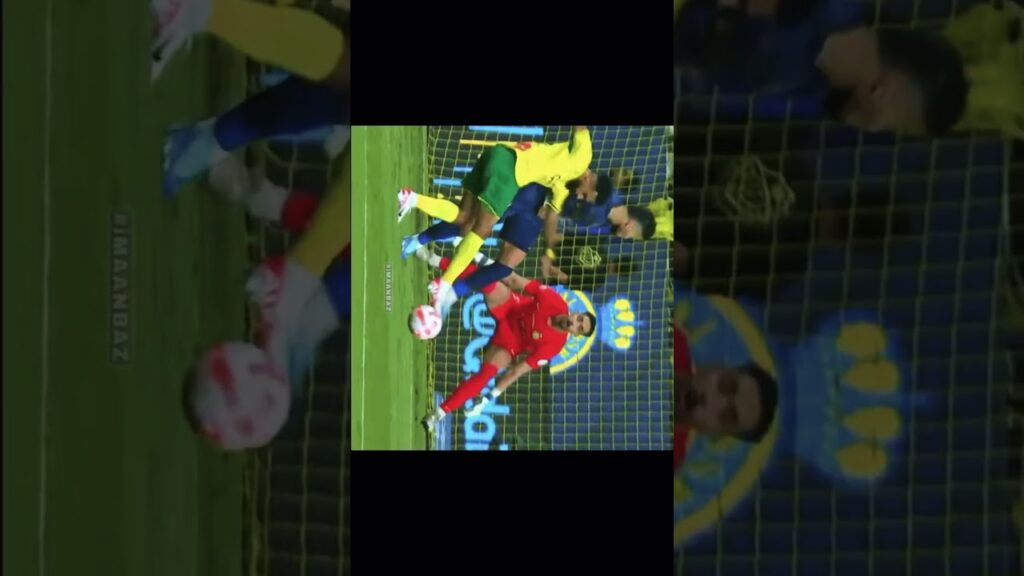 العقيدي💪يقدم مستويات كبيرة مع فارس نجد حارس منقذ 👍وواثق ولديه كاريزما ممتازة في أرضية الميدان 🔵🟡