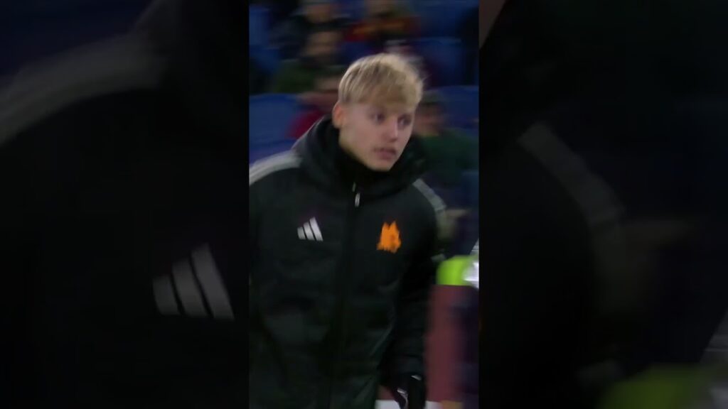 Mourinho uses ball boy to pass message to Rui Patricio #shorts