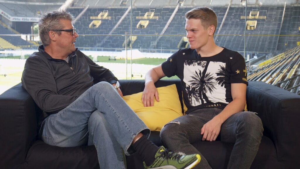 Das BVB total!-Feiertagsmagazin mit Matthias Ginter | BVB - SC Freiburg