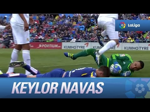 Cesión de Marcelo y remate de Sarabia que despeja Keylor Navas