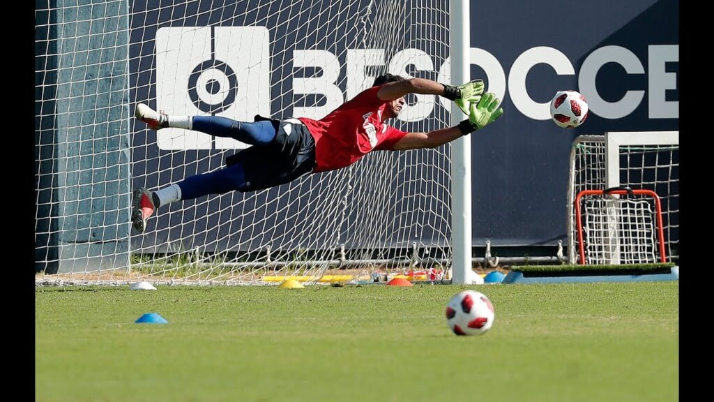 Munir ya está de vuelta y trabaja con sus compañeros