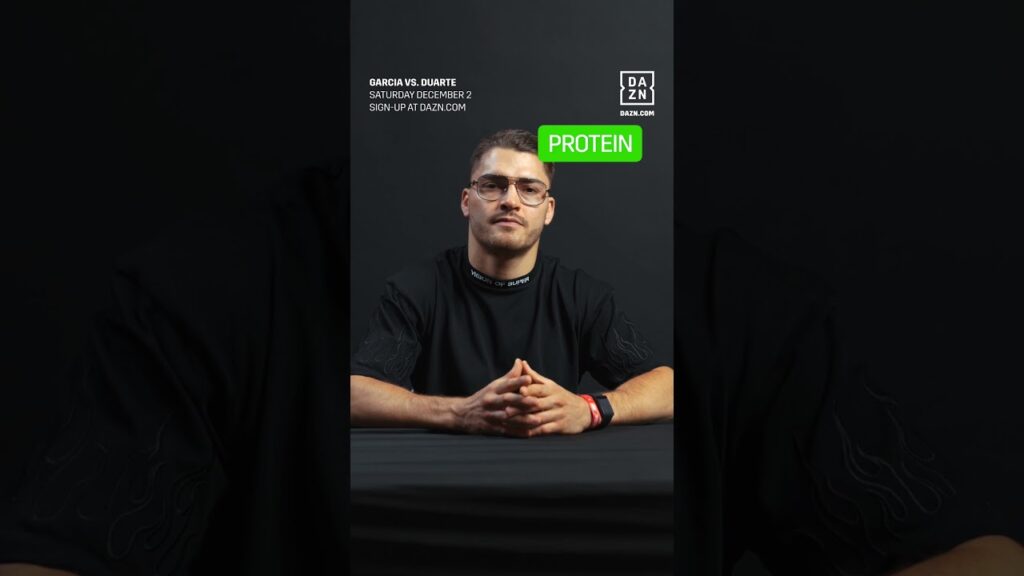 Who is Oscar Duarte a bigger fan of: KSI or Jake Paul? 🤔 #shorts