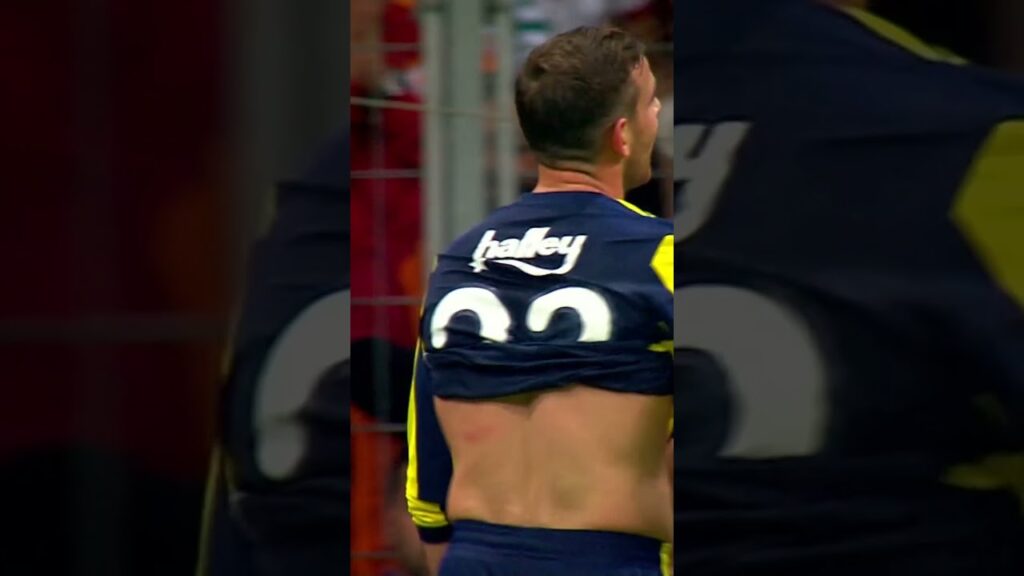 💥 Vincent Janssen Derbide Net Gol Şansından Yararlamadı #shorts #fenerbahçe