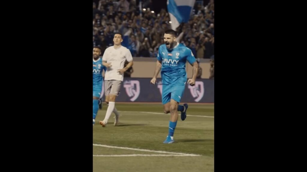 The backdrop to Mitrovic’s penlty celebrations is fire 🔥 #football #shorts #short