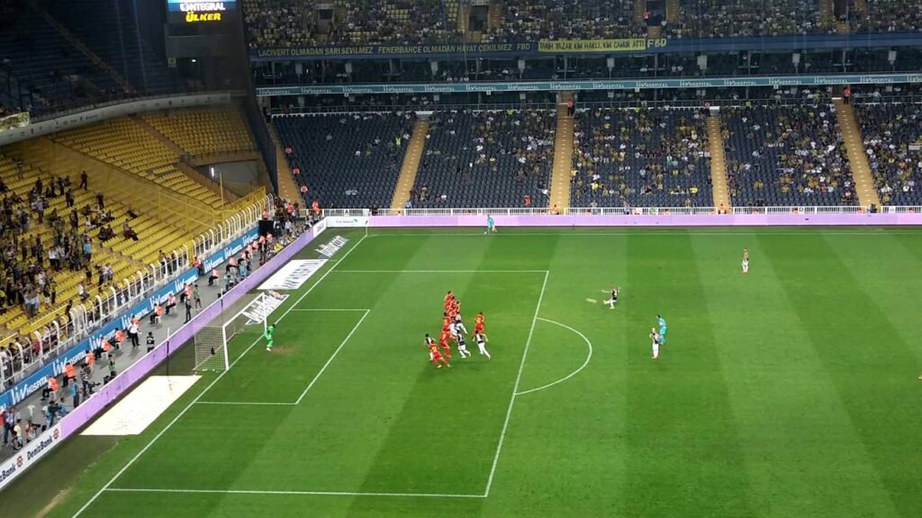 Simon Kjaer Freekick 1-1 (Tribün Çekim FHD) [28.08.16 Fenerbahçe 3-3 Kayserispor]
