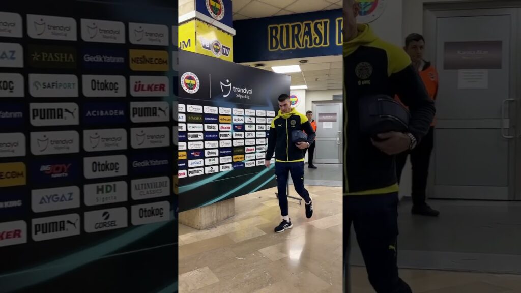 Sizce Livakovic nasıldı? #fenerbahçe