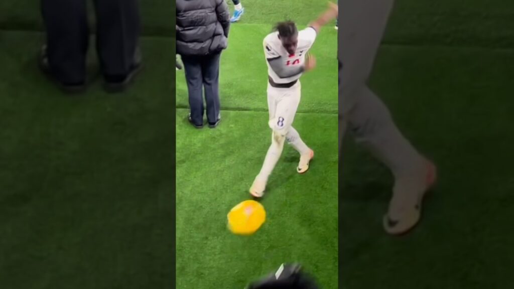 Rare Moments In Football.😂