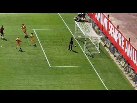 Mallorca vs Girona 1-1 (Samuel Saiz face to face with goalkeeper Predrag Rajkovic)