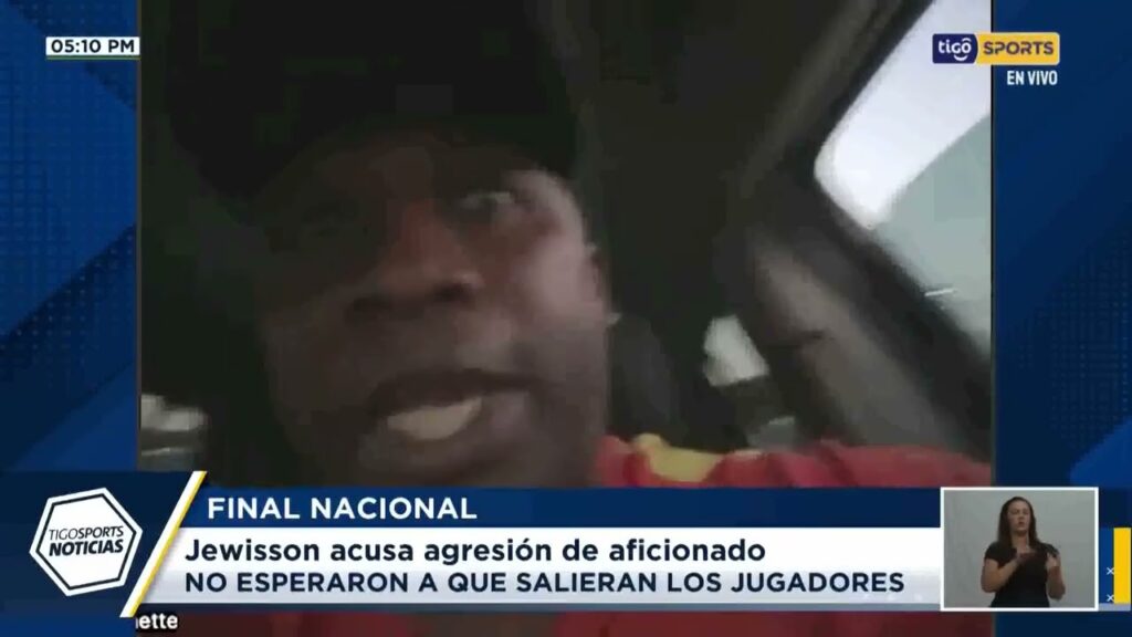 Jewison Bennette acusa agresión de aficionados de Saprissa