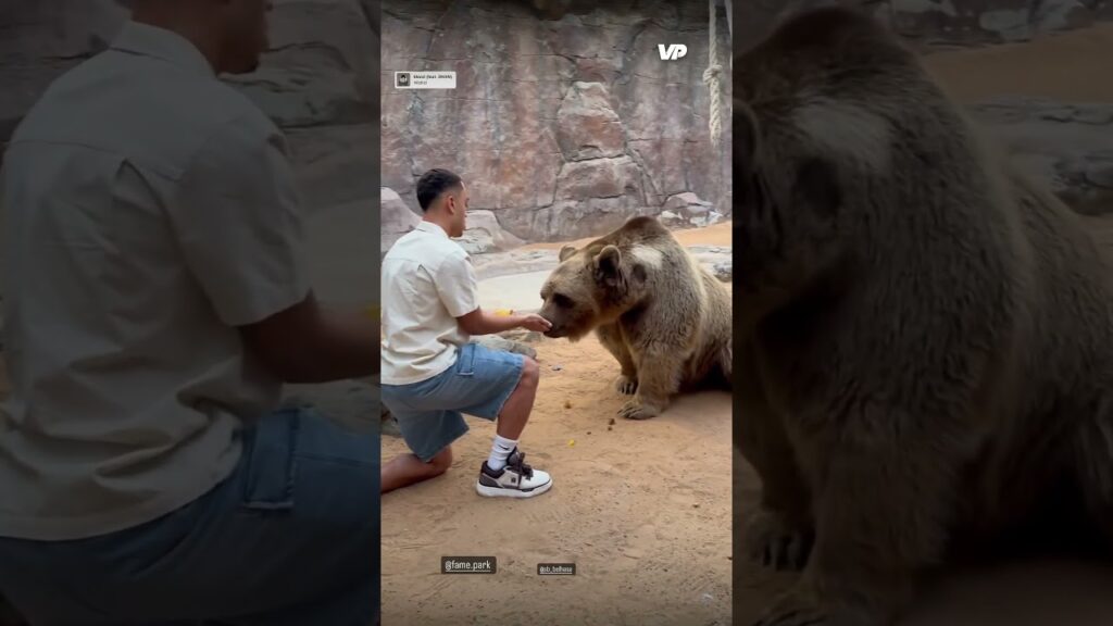 ✈️🌍 Sergiño Dest vermaakt zich uitstekend tijdens zijn vakantie in Dubai. 💥 #Dest