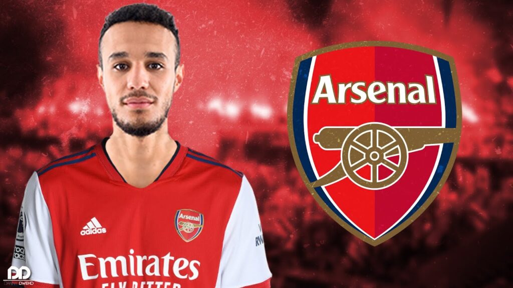 Noussair Mazraoui - Welcome to Arsenal?! 2022 Insane Tackles/Skills/Goals/Assists