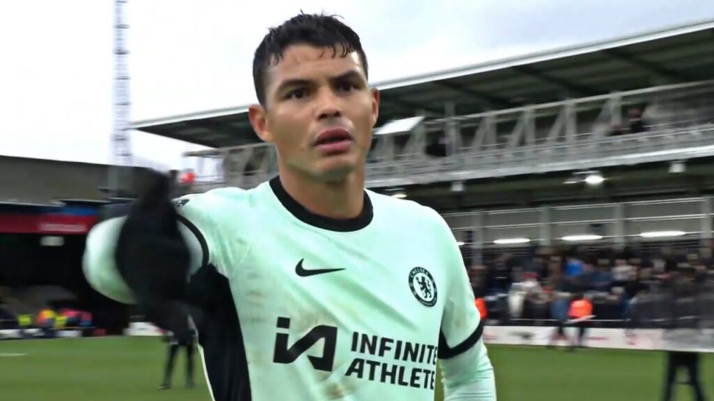 Thiago Silva gets angry on cameraman to go away before laying into Enzo Fernandez, Chelsea vs Luton
