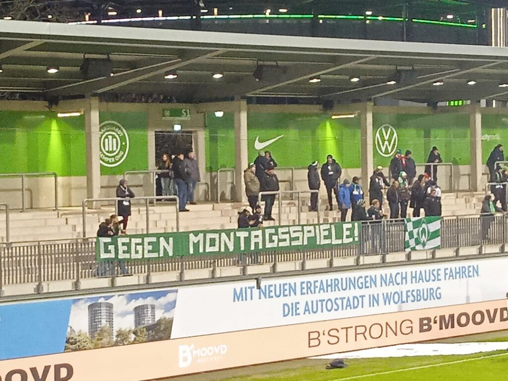 Bundesliga fans come out again against Monday fixtures