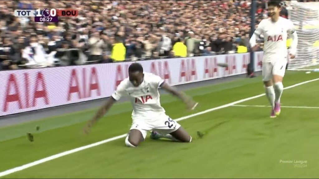 Magnifique but de Pape Matar Sarr