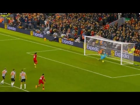 MO SALAH MISSES THE PENALTY against Newcastle / liverpool vs Newcastle United 4-2