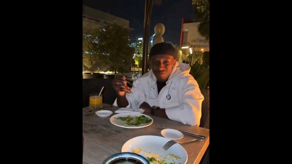 سعود عبدالحميد أنا تمام