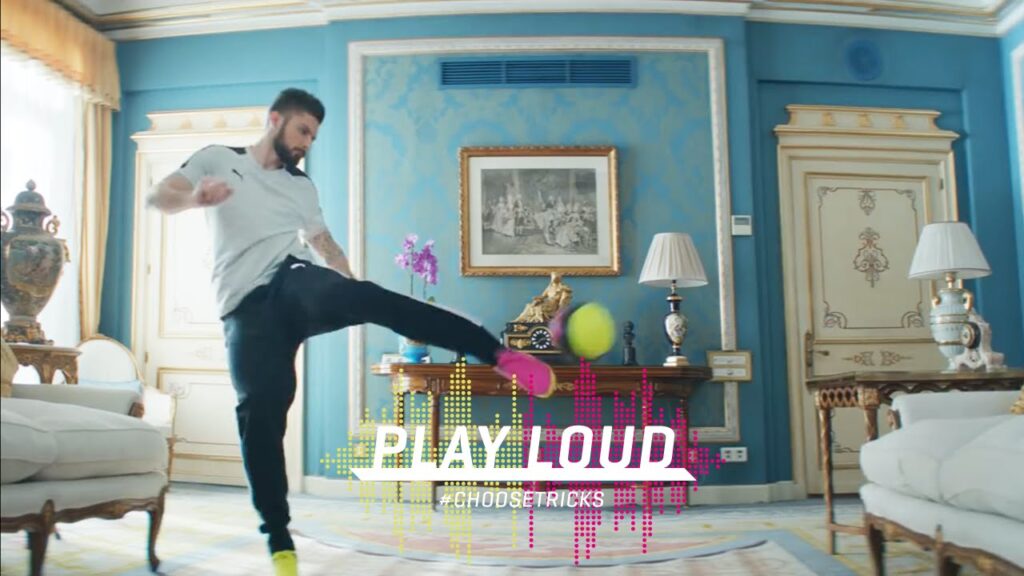 Play Loud Antoine Griezmann and Olivier Giroud #CHOOSETRICKS