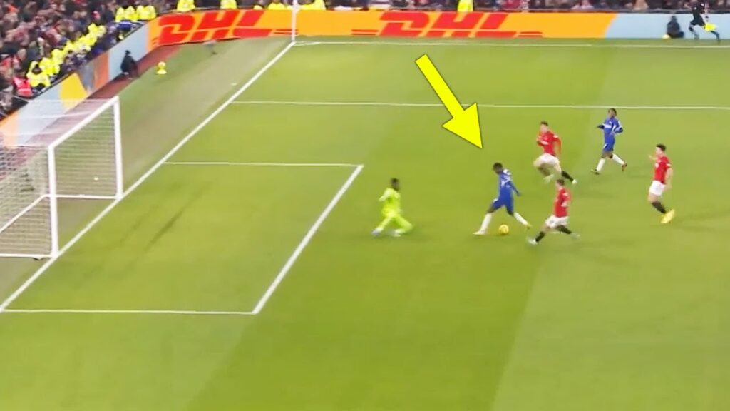 When Nicolas Jackson is so bad that even onana can save his shots