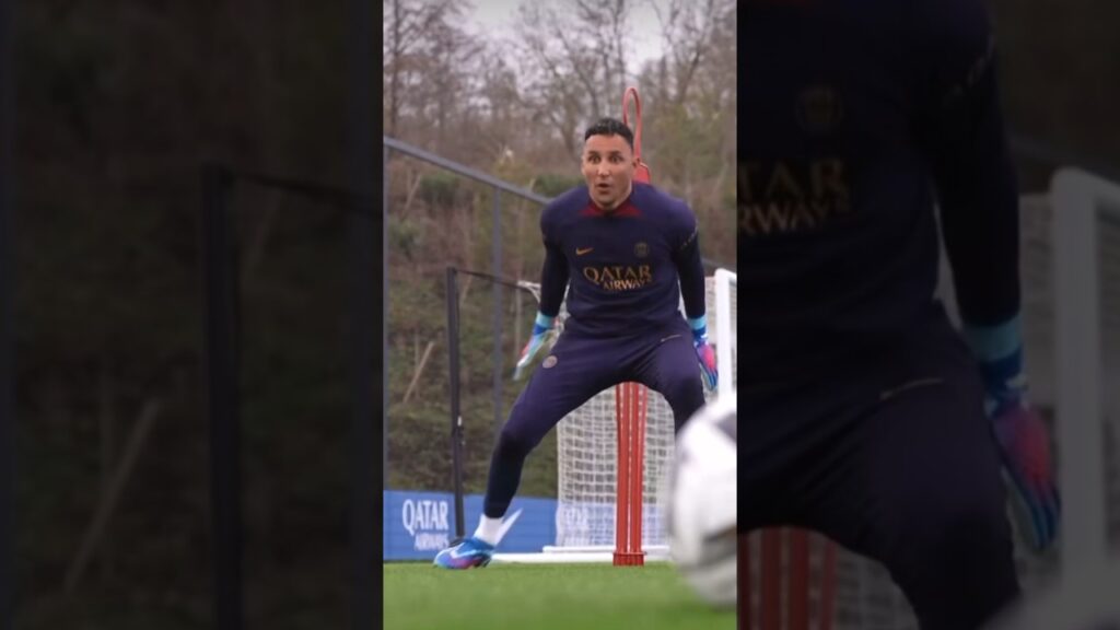 Keylor Navas PSG Goalkeeper Training 🔥⚽️🧤 #shorts #goalkeeper