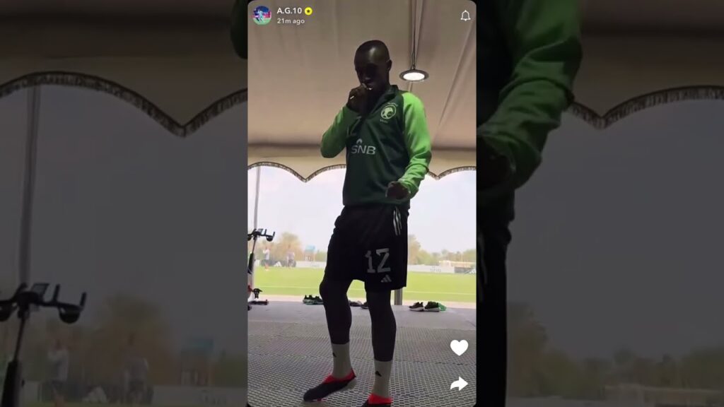 غريب عبر السناب😂😂   #اكسبلور #الاتحاد #الاهلي #الدون #النصر #الهلال #b1 #الشباب #سعود_عبدالحميد