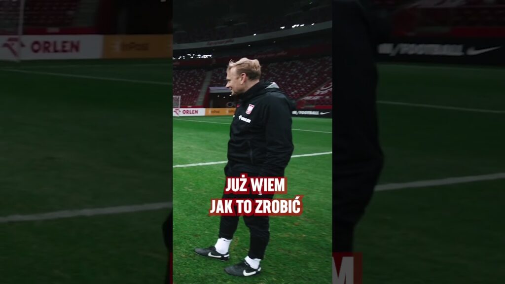 TAKICH TRZECH JAK NAS DWÓCH 🧤⛔️🧤 #shorts  #laczynaspilka #bułka #skorupski