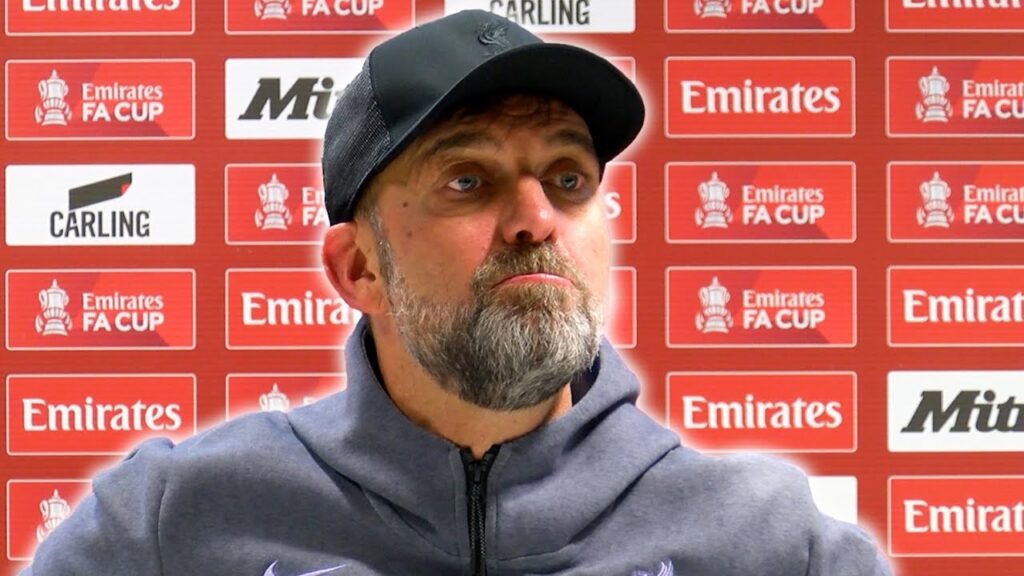 'It's difficult for Virgil van Dijk to look S**T BUT HE DID!' | Jurgen Klopp | Arsenal 0-2 Liverpool