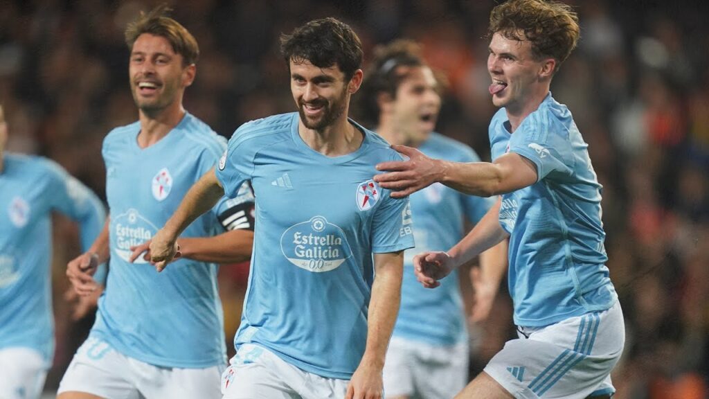 Iván Villar y Luca de la Torre tras el Valencia CF vs RC Celta (1-3)