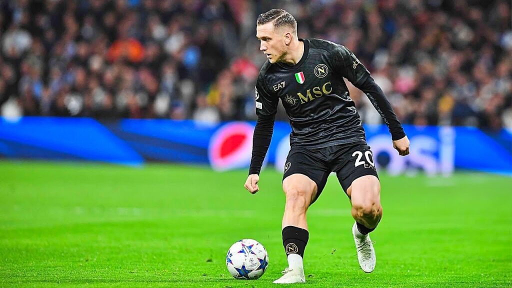 𝐓𝐇𝐄 𝐌𝐈𝐃𝐅𝐈𝐄𝐋𝐃𝐄𝐑 𝐒𝐔𝐏𝐄𝐑𝐈𝐎𝐑𝐈𝐓𝐘 of Piotr Zieliński!