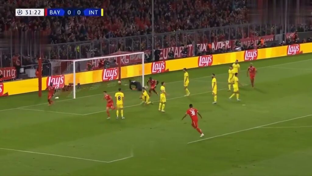 Benjamin Pavard dabbed after scoring Vs Inter in #ucl in respect to rapper takeoff who died today