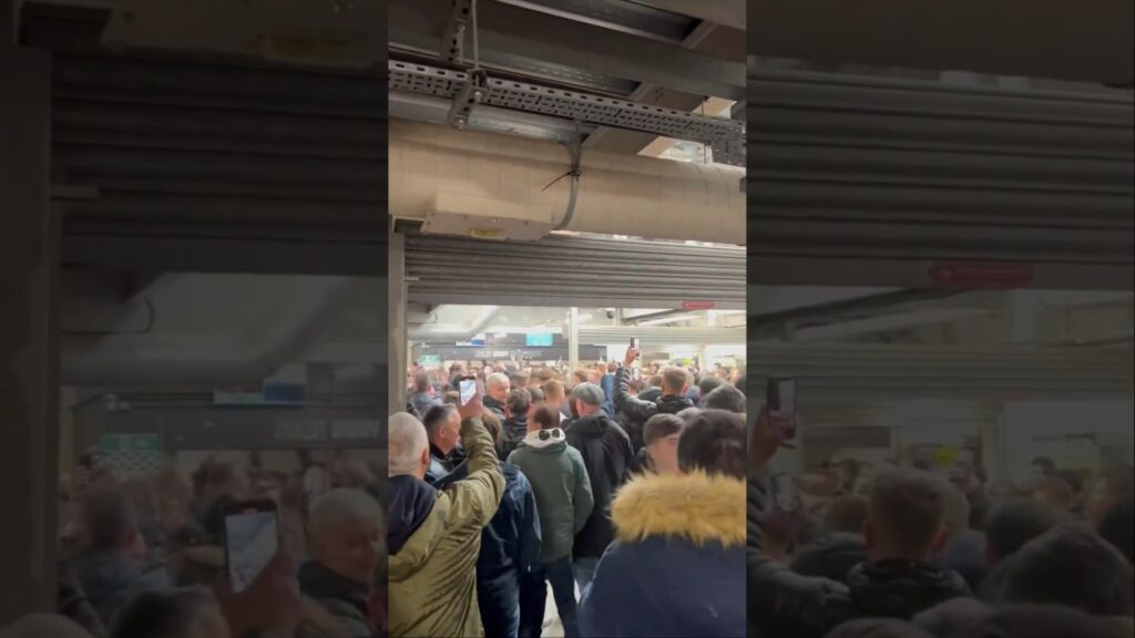 Leicester Fans Sing Abdul Fatawu Issahaku Chant Before Coventry City Game 😂