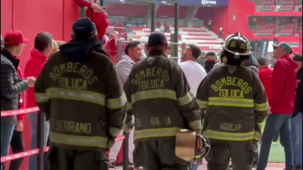 ¡AMAN a ALEXIS VEGA! Así recibió la afición del TOLUCA al delantero mexicano