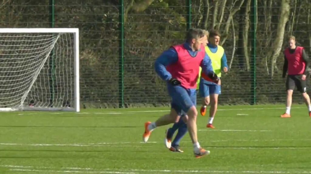 Andrew Davies back in training