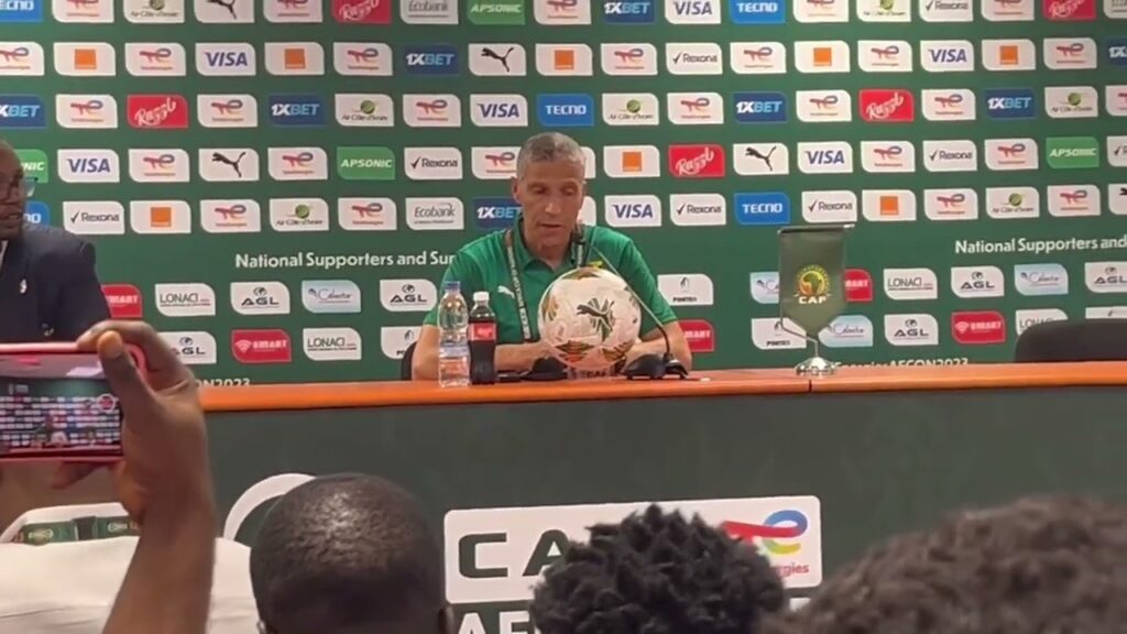 Chris Hughton on why he subbed off Osman Bukari only minutes after he subbed him on!