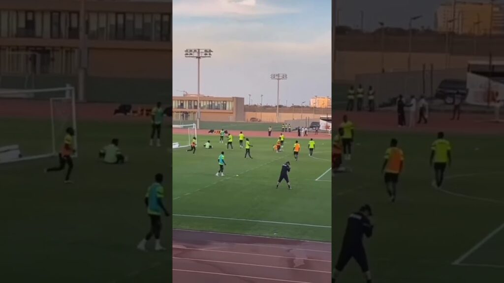 Iliman Ndiaye🇸🇳🥰 vs Pape Gueye🇸🇳🦁 à l'entrainement
