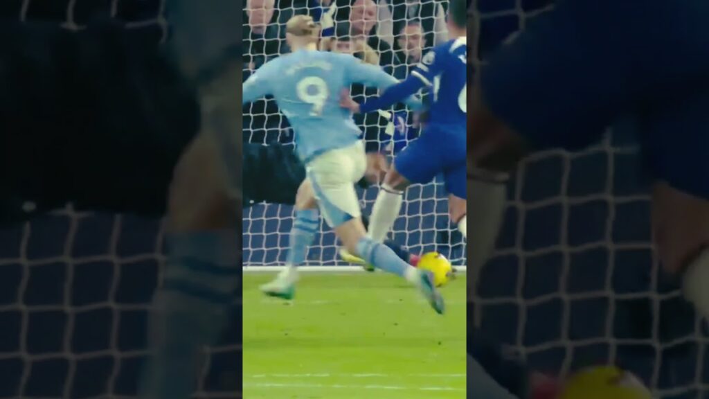 Insane saves by Robert Sanchez 😲