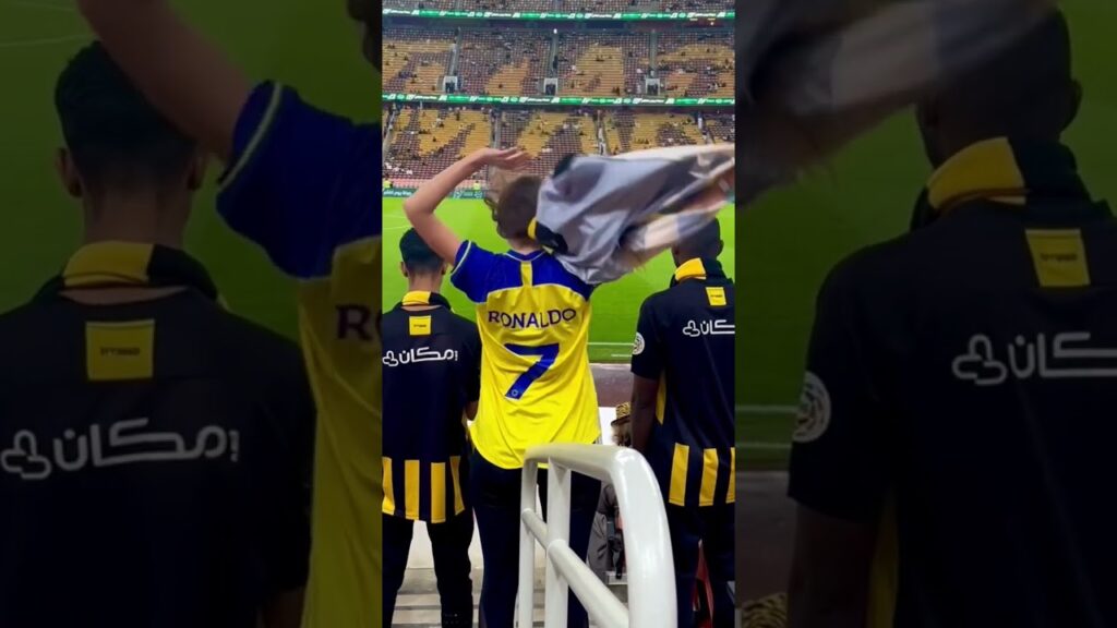 Love all my fans from Al Ittihad but today Al Nassr will win 😝. The score will be 3-1 💛💙