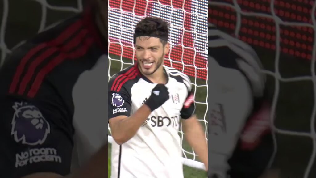 Raúl Jiménez doubles Fulham's lead! 🇲🇽 #shorts