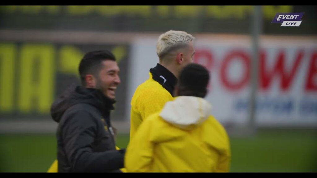 Julian Brandt, Gregor Kobel und Marco Reus fehlten beim BVB-Training.