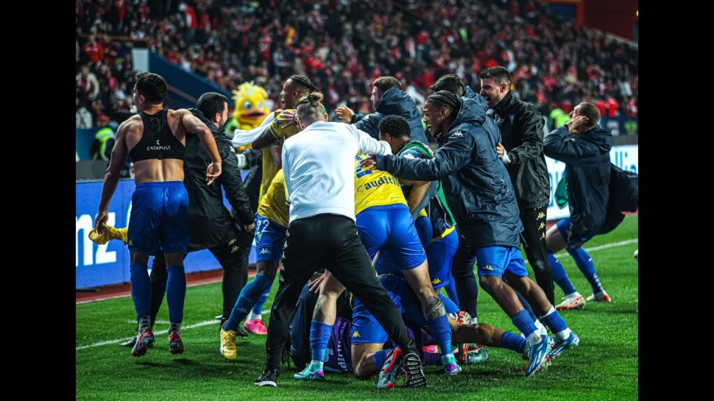 Futebol de Verdade Flash: Benfica 1, Estoril 1 (4-5 nas gp)
