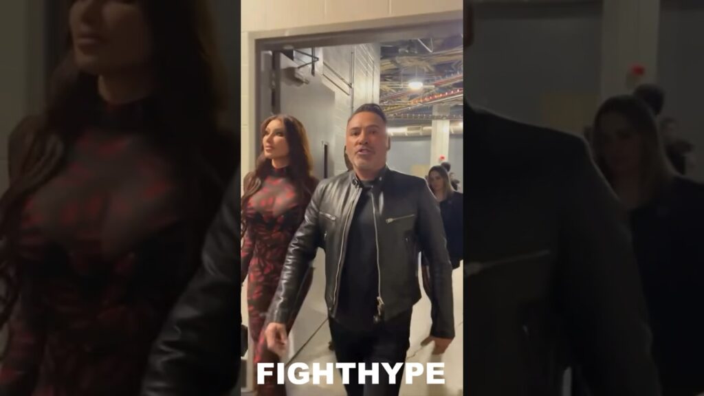 De La Hoya ARRIVES to Ryan Garcia vs Oscar Duarte LIKE A BOSS with GIRLFRIEND on his side