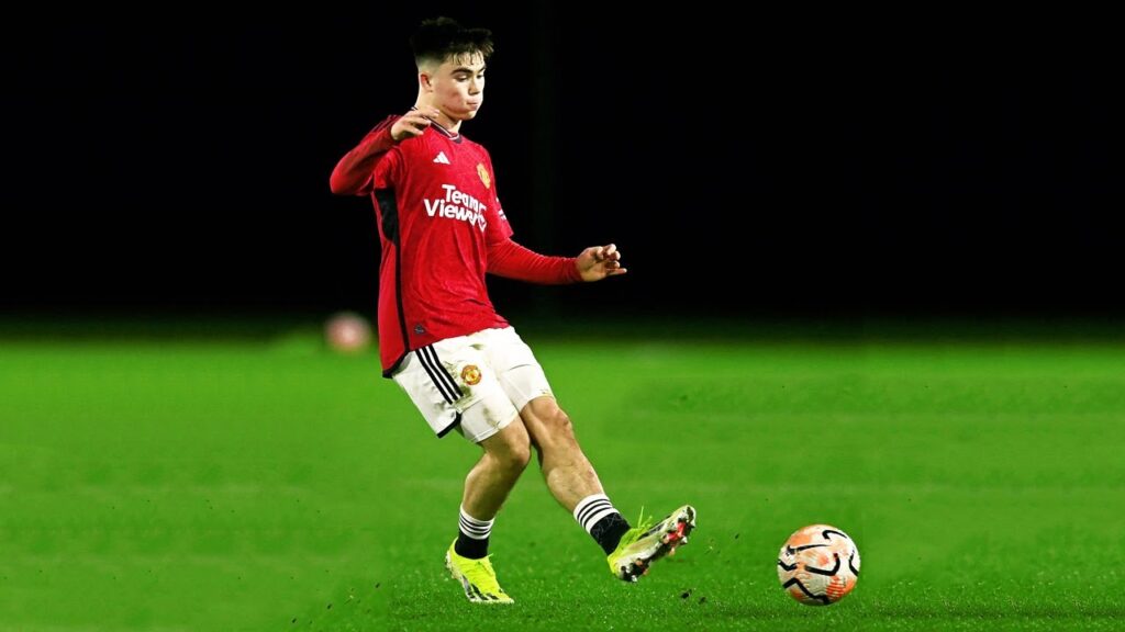 Harry Amass Playing Style is Like Luke Shaw
